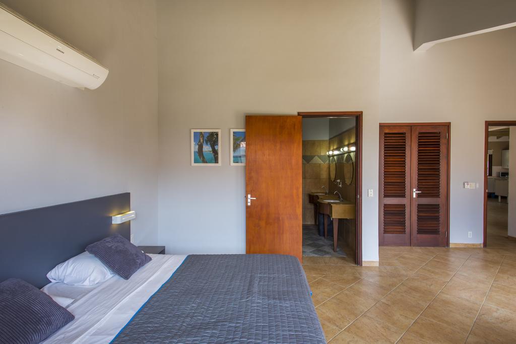 Blue Bay Bungalows Exterior photo