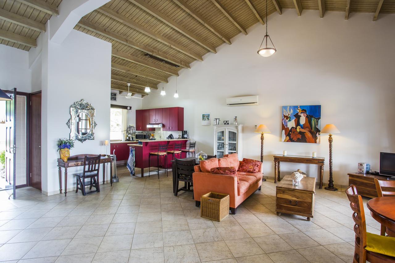 Blue Bay Bungalows Room photo